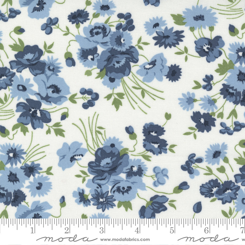 55260 11 Nantucket Summer    Cream Multi