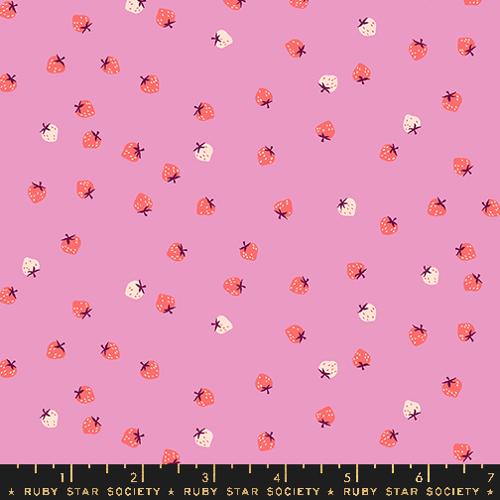 RS3086 19 Strawberry                Daisy
