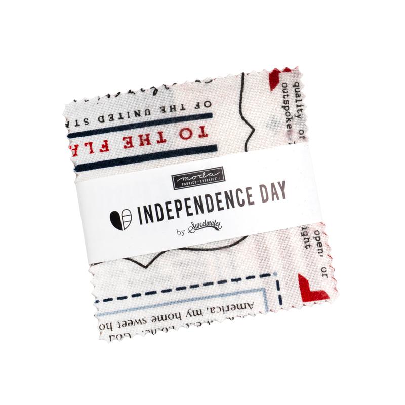 55720MC Independence Day Mini Charm