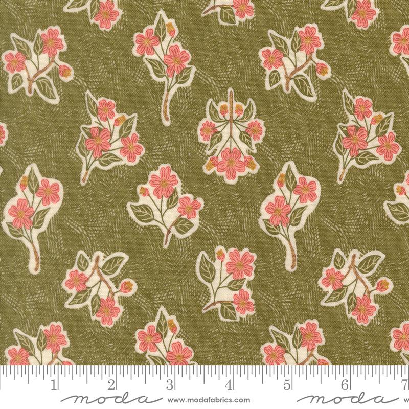 48443 17M Ladybug Whimsy Metal Grass