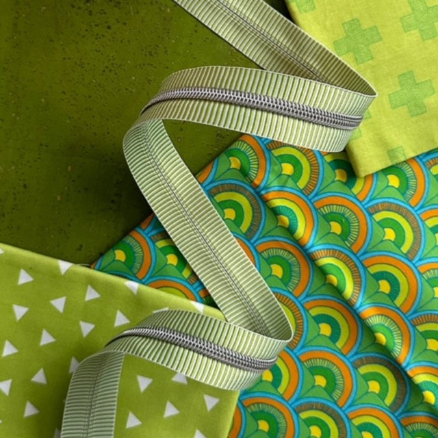 Zipper Tape SASSKIT 17K