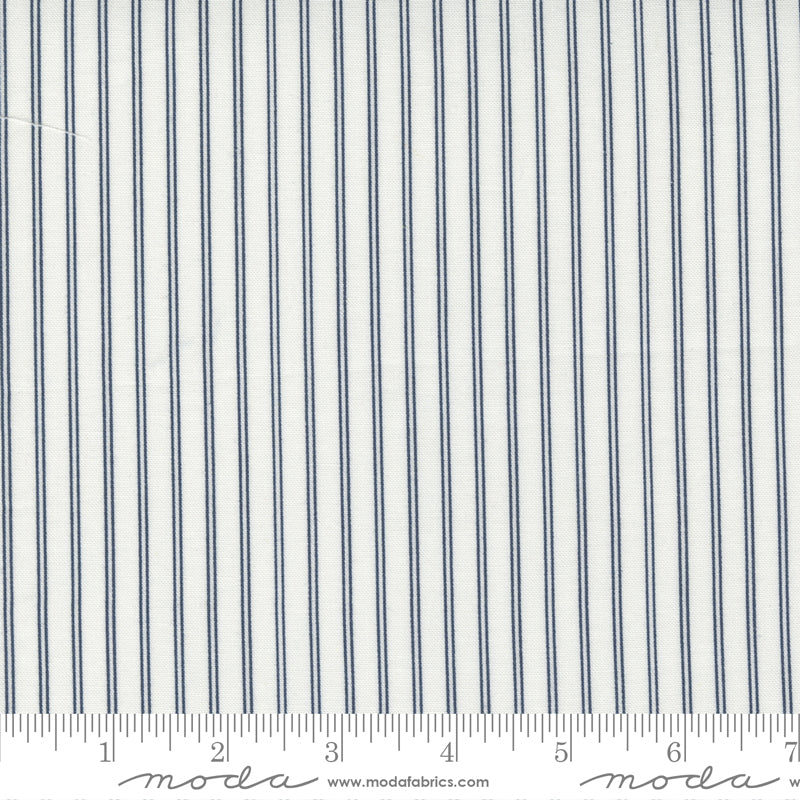 55267 11 Nantucket Summer     Cream Navy