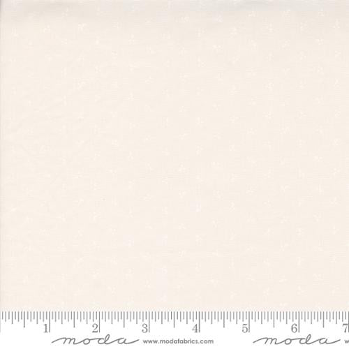 49282 11 Itty Bitty BG Gath Off White Wh