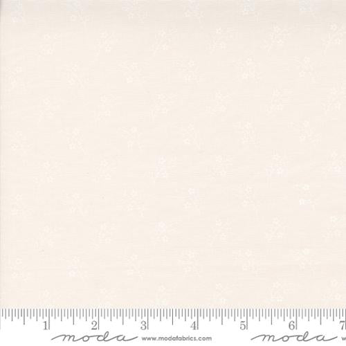 49289 11 Itty Bitty BG Gath Off White Wh