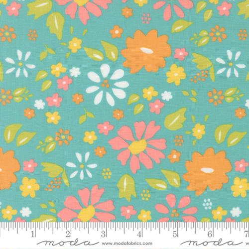 37700 18 Delightfully Yours     Poolside