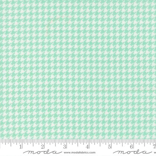 37702 17 Delightfully Yours         Aqua
