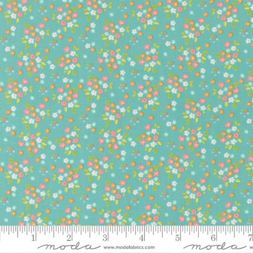 37705 18 Delightfully Yours     Poolside