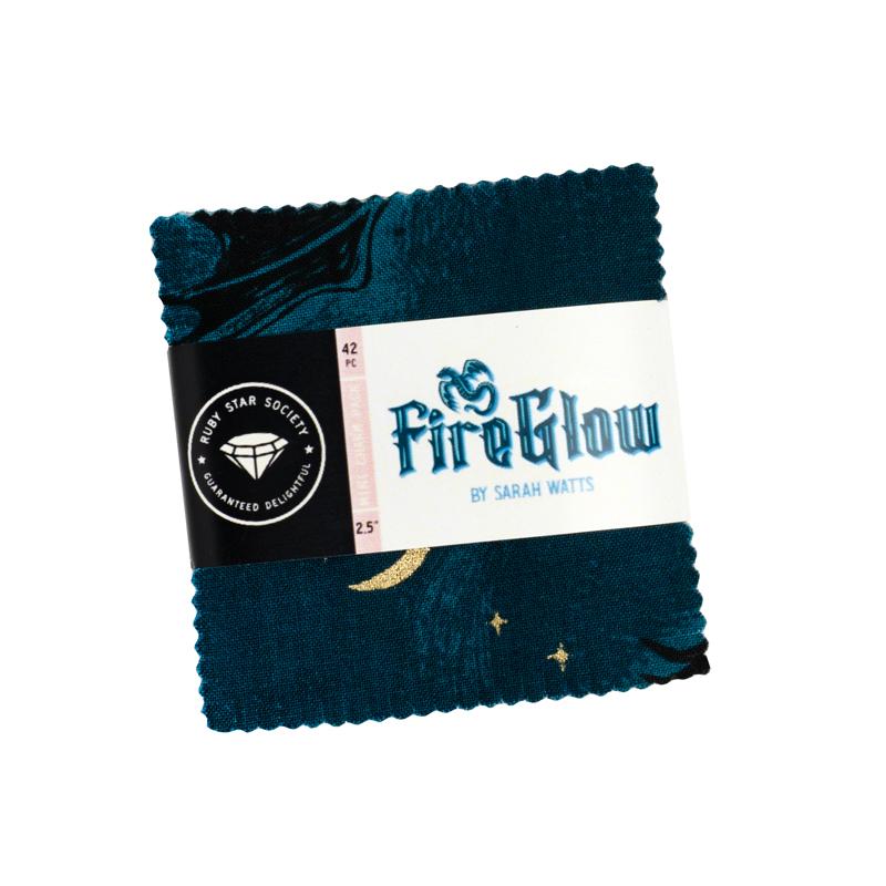 RS2131MC Fireglow MiniCharm Pack Ruby Star Precut