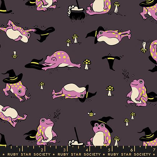RS5192 15 Freaky Familiars       Eggplant