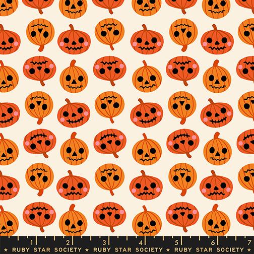 RS5196 11 Freaky Familiars         Orange