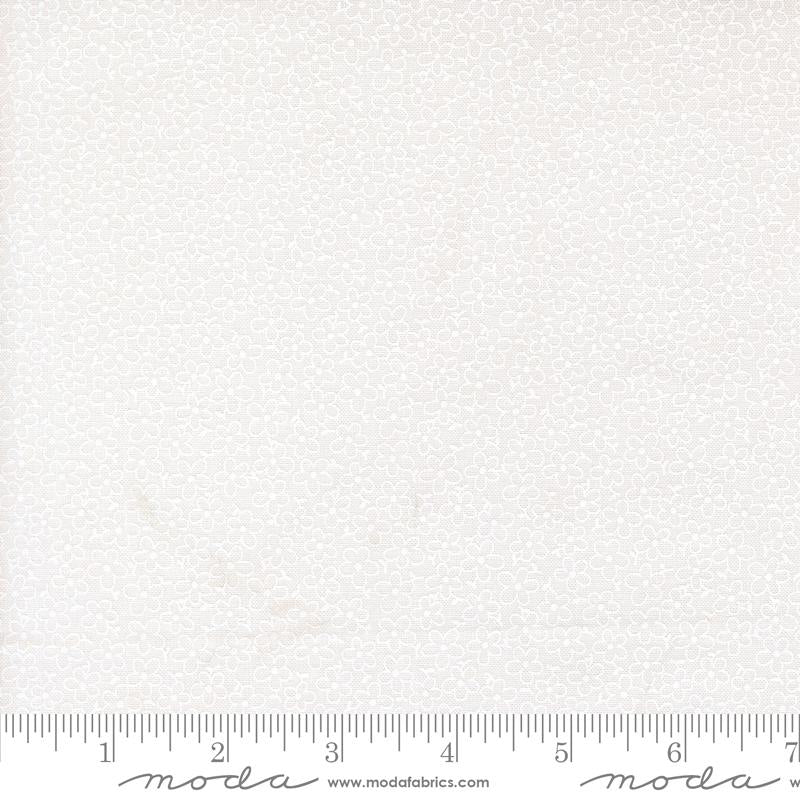 22515 21 On The Porch        Cloud White