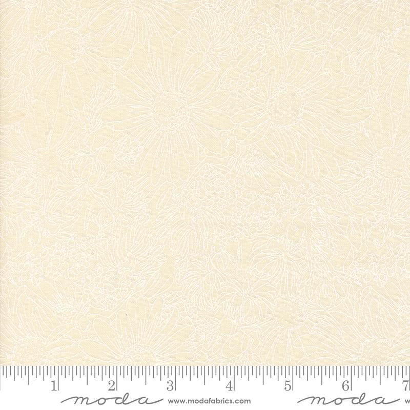 48444 21 Ladybug Whimsy   Eggshell Cream