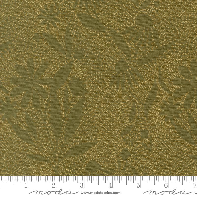 48445 17M Ladybug Whimsy Metal      Grass