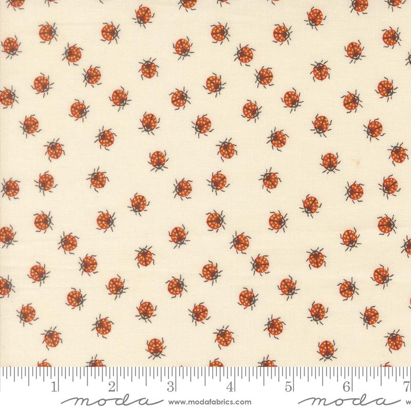 48446 11M Ladybug Whimsy Metal   Eggshell