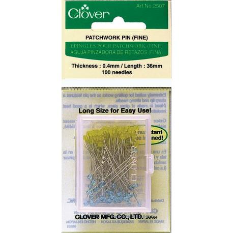 Packaging of Clover Patchwork Pins (Fine) displaying the product name, quantity, size, and brand.