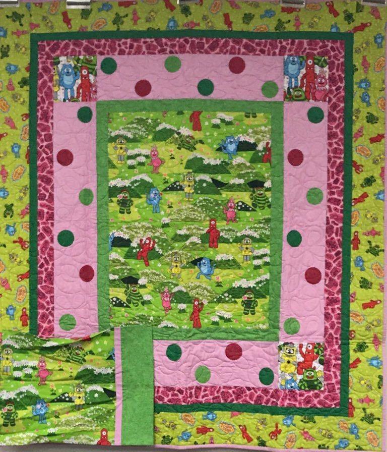 Gabba Gabba Quilt Pink